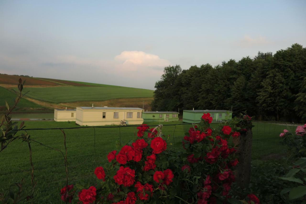 Lesny Zakatek Radocza Hotel Buitenkant foto