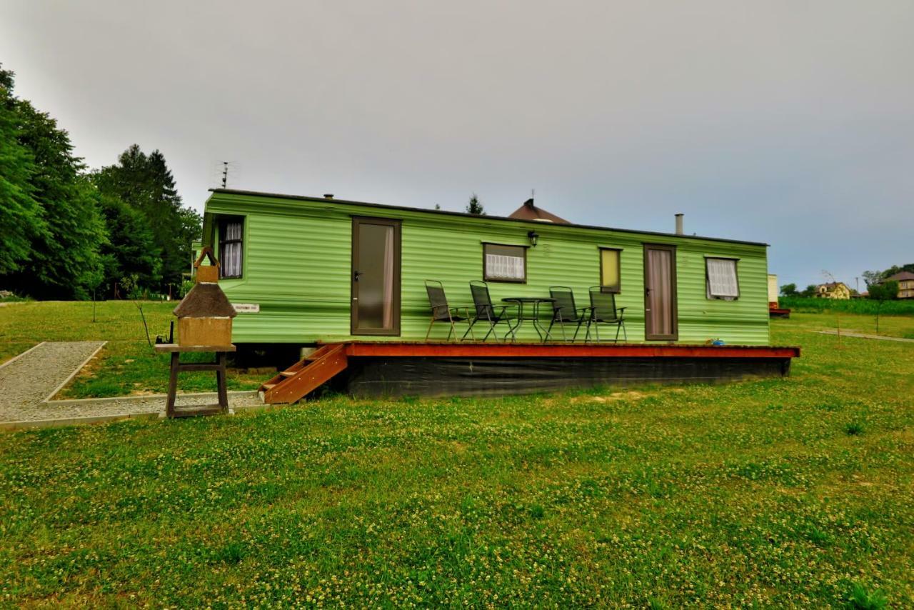 Lesny Zakatek Radocza Hotel Buitenkant foto